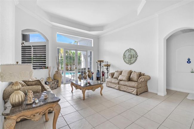 18708 Sw 47th St, House other with 5 bedrooms, 3 bathrooms and null parking in Miramar FL | Image 22