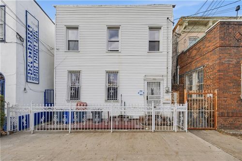 186 Van Siclen Ave, Brooklyn, NY, 11207-2606 | Card Image