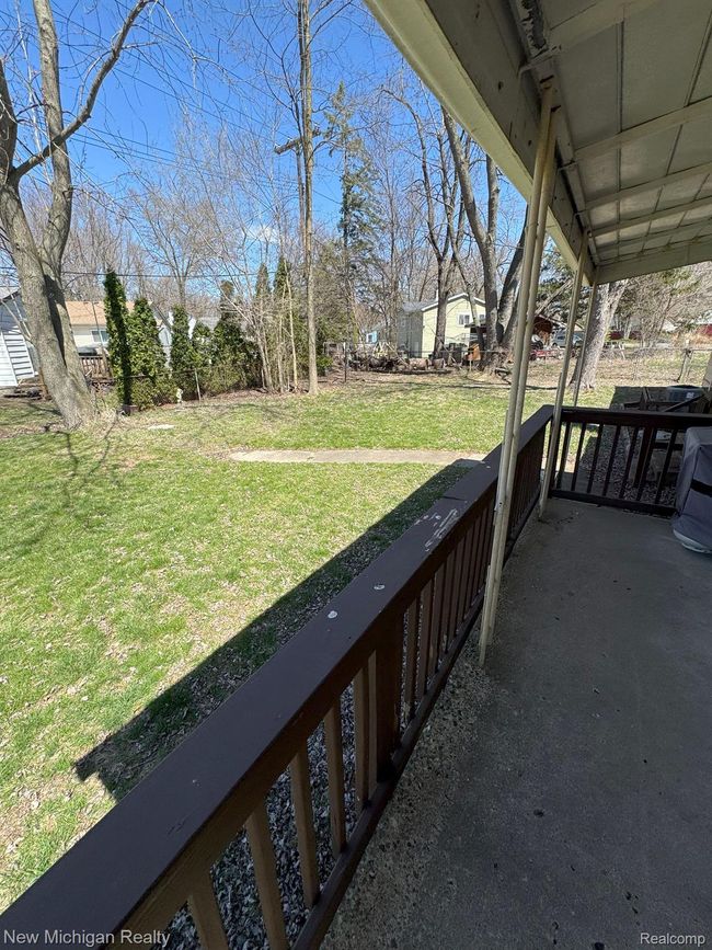 3302 Newton Rd, House other with 3 bedrooms, 2 bathrooms and null parking in Commerce Township MI | Image 10