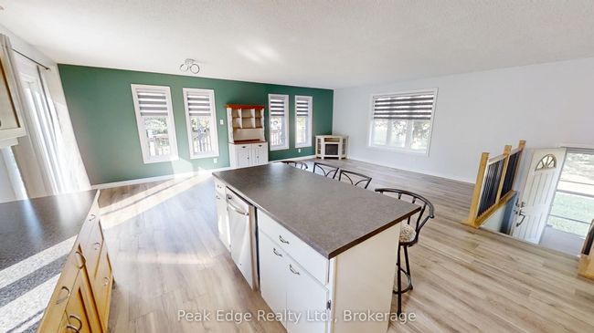 9840 Base Line Rd, House other with 3 bedrooms, 2 bathrooms and 8 parking in Clifford ON | Image 18