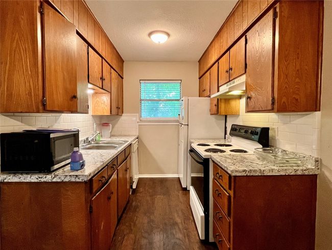 APT-4 - 1107 N Locust St, Condo with 2 bedrooms, 1 bathrooms and null parking in Denton TX | Image 5