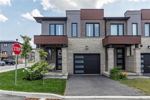 31 Southam Lane, Hamilton, ON, L9C0E9 | Card Image