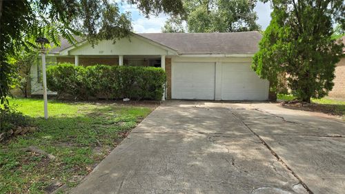 10907 Sharpview Dr, Houston, TX, 77072-3007 | Card Image