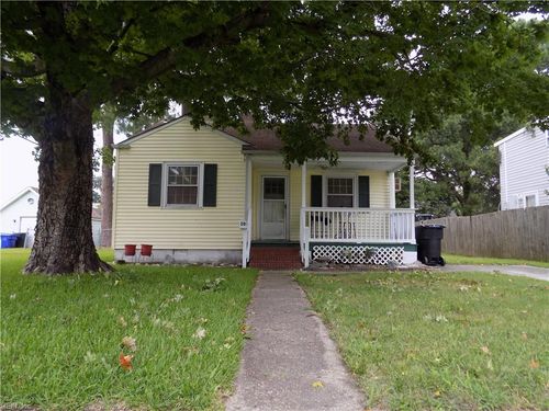 20 Chippewa Trl, Portsmouth, VA, 23701-2412 | Card Image