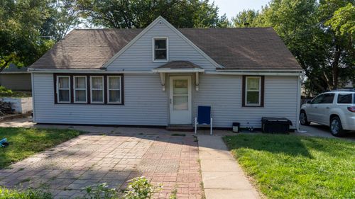 1513 S Fairmount St, Sioux City, IA, 51106-1411 | Card Image