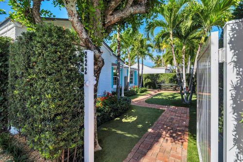 222 S County Rd, Palm Beach, FL, 33480-4252 | Card Image