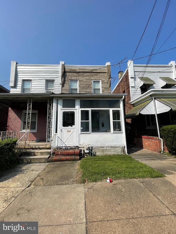 Jeffrey St, Chester, PA 19013