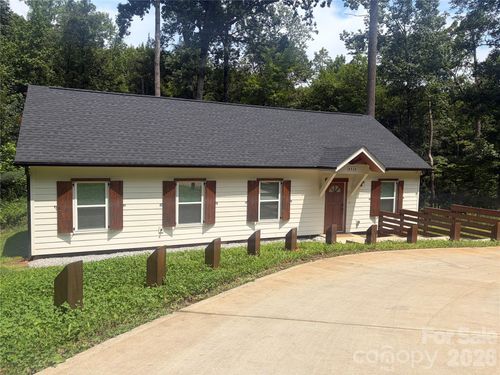 6524 Mintbrook Dr, Mint Hill, NC, 28227-5544 | Card Image