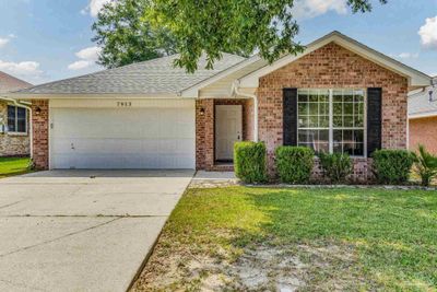 7913 Cayenne Way, House other with 3 bedrooms, 2 bathrooms and 2 parking in Pensacola FL | Image 2