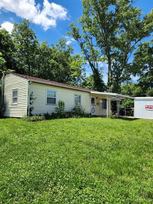 9635 Loralinda Drive, Colerain Twp, OH, 45251 | Card Image