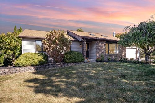 671 Whispering Pines Cir, Greece, NY, 14612-2774 | Card Image