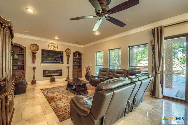 9811 Klein Ct, House other with 6 bedrooms, 7 bathrooms and null parking in New Braunfels TX | Image 10