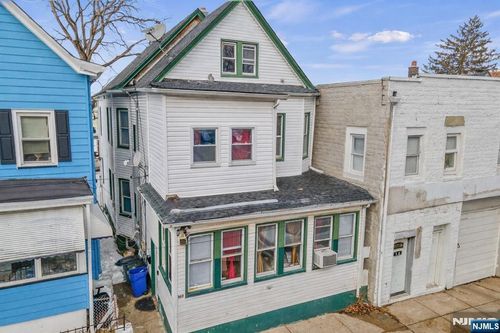 160 Burgess Pl, Passaic, NJ, 07055-3207 | Card Image