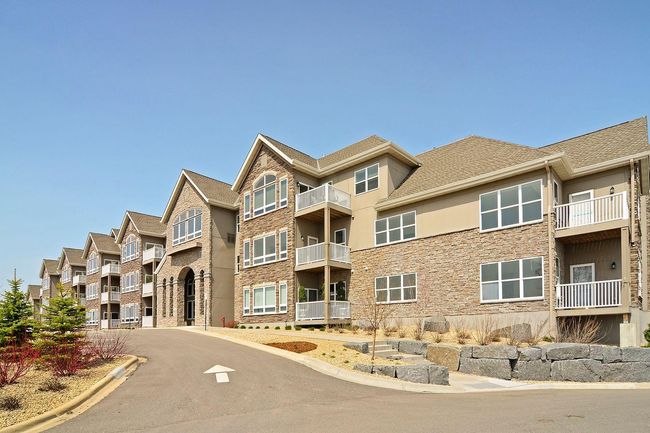 Newer building & quality amenities | Image 17