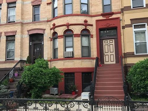 341 Gates, New York, NY, 11216 | Card Image