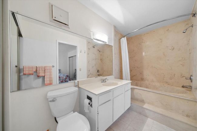 8H - 1133 Breezy Way, Condo with 2 bedrooms, 2 bathrooms and null parking in Sebastian FL | Image 16
