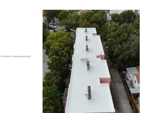 apt-201-1111 Nw 19th Ave, Miami, FL, 33125-2744 | Card Image