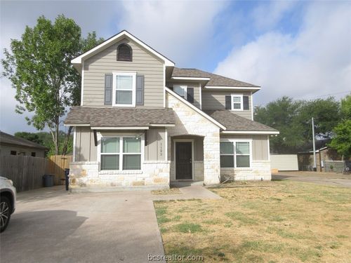 1122 Phoenix St, College Station, TX, 77840-4218 | Card Image