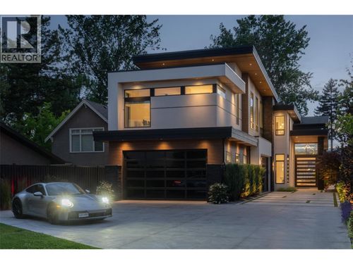 2764 Abbott St, Kelowna, BC, V1Y1G4 | Card Image