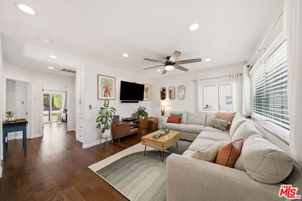 Residential Lease in Los Angeles 5