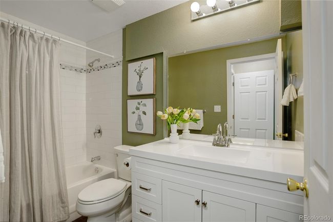 Full Modern Bathroom in Basment | Image 27