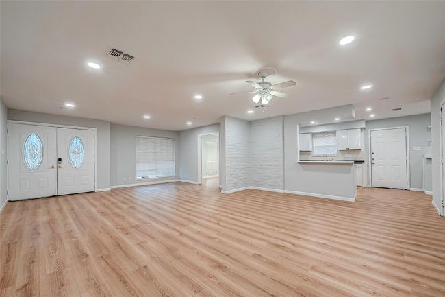 23131 Earlmist Dr, House other with 3 bedrooms, 2 bathrooms and 3 parking in Spring TX | Image 9