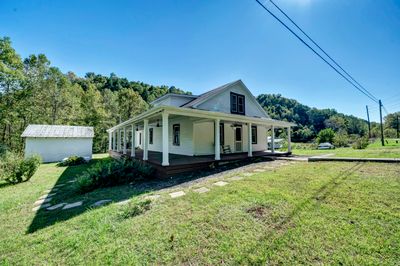 10968 State Highway 437, House other with 4 bedrooms, 3 bathrooms and null parking in West Liberty KY | Image 3