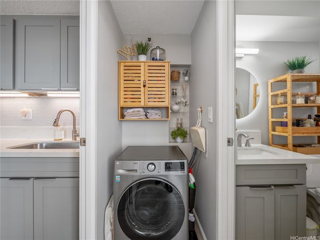 This is a dual washer/dryer, Yes, it does both and now you have extra storage space for other useful things | Image 17
