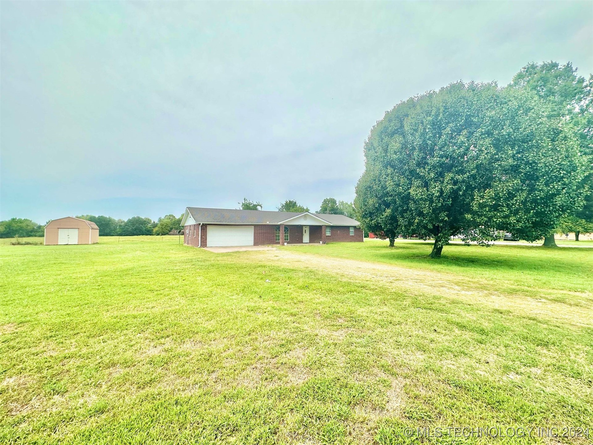 7 Rd, Stigler, OK 74462