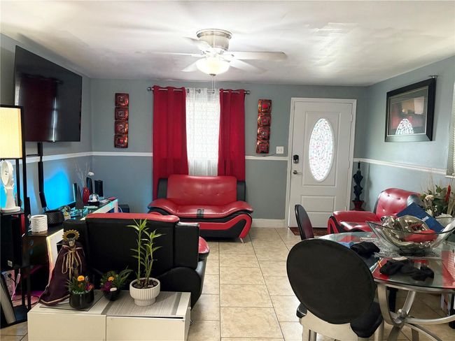 4209 E Hanna Ave, House other with 3 bedrooms, 1 bathrooms and null parking in TAMPA FL | Image 7