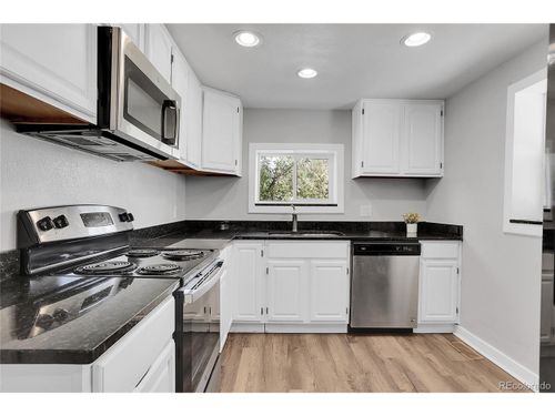 656 S Stuart St, Denver, CO, 80219-2429 | Card Image