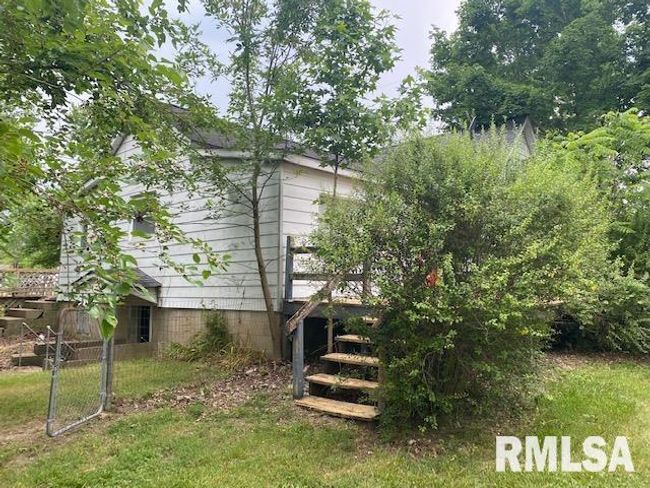 1072 Creal Springs Rd, House other with 2 bedrooms, 2 bathrooms and null parking in Creal Springs IL | Image 7