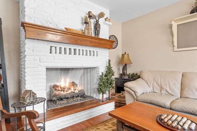 Living Room | Image 9