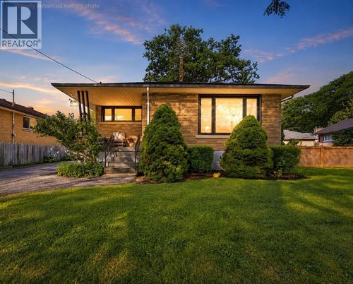 57 Vimy Cres, Sarnia, ON, N7S1J7 | Card Image