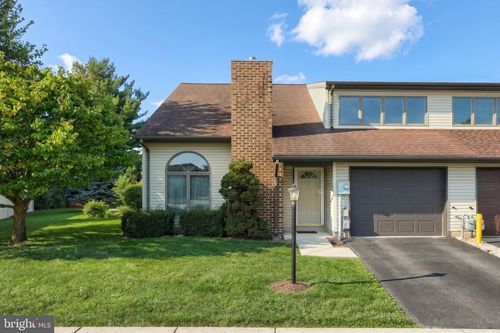 1118 Roosevelt Ct, HANOVER, PA, 17331-5226 | Card Image