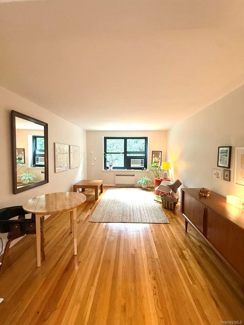 2c-7505 Bell Boulevard, New York, NY, 11364 | Card Image