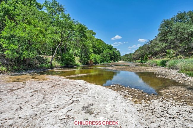 565 Lost Hunters Cyn, House other with 5 bedrooms, 5 bathrooms and 3 parking in China Spring TX | Image 91
