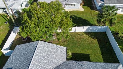 Fenced in backyard | Image 2