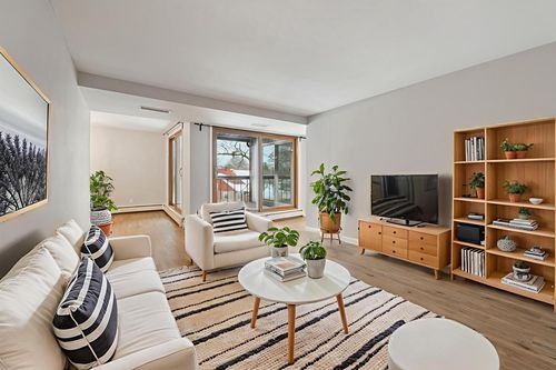 250c-5200 S Tuckaway Boulevard, Greenfield, WI, 53221 | Card Image