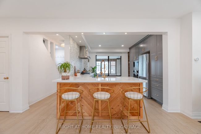 86 Glasgow St, House other with 4 bedrooms, 3 bathrooms and 4 parking in Kitchener ON | Image 11