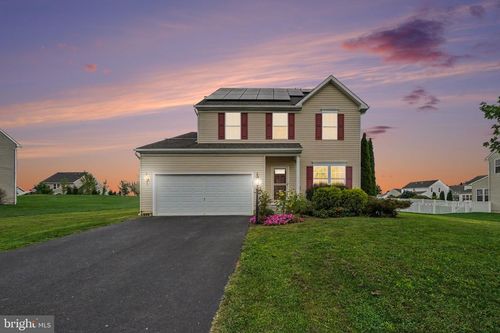 217 Berkshire Dr, CARLISLE, PA, 17015-4537 | Card Image