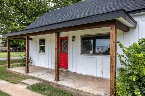 103 E Ash St, Carnegie, OK, 73015-5005 | Card Image