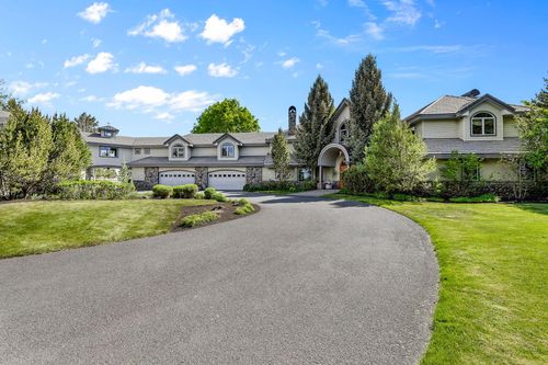 67480 Cloverdale Rd, Bend, OR, 97703-8086 | Card Image