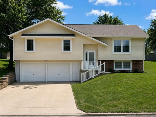 614 W Torrance St, Maryville, MO, 64468-2515 | Card Image