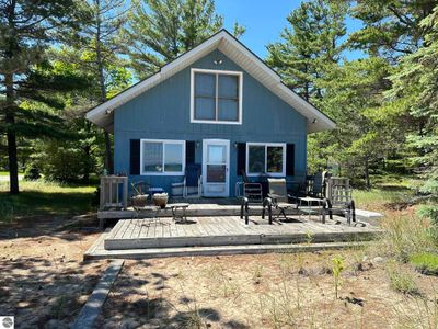 1986 Ausable Point Road, House other with 3 bedrooms, 1 bathrooms and null parking in East Tawas MI | Image 3