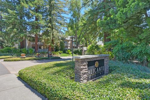 apt-3-549 Woodside Oaks, Sacramento, CA, 95825-4843 | Card Image