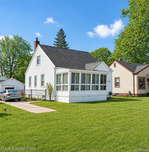 17405 Brady, Redford, MI, 48240-2124 | Card Image