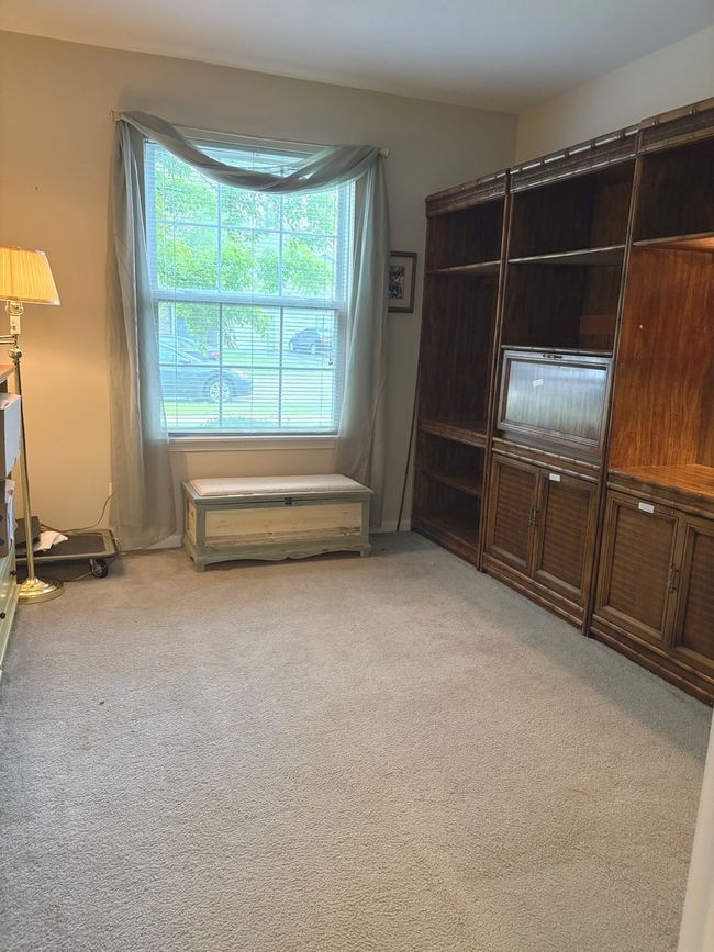 UNIT-2 - 1127 N Red Oak Cir, Condo with 2 bedrooms, 2 bathrooms and 2 parking in Round Lake Beach IL | Image 14