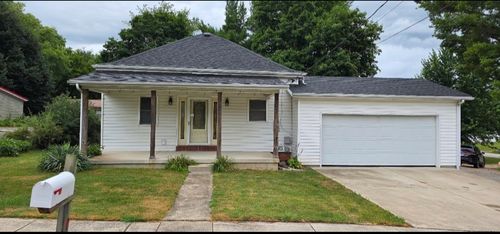 402 N Joselyn St, Heyworth, IL, 61745-9692 | Card Image
