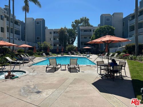 111-8162 Manitoba Street, Playa del Rey, CA, 90293 | Card Image